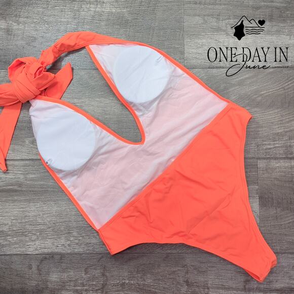 SweatyRocks Deep V Tie Wrap One Piece Swimsuit Size XL - Picture 4 of 4